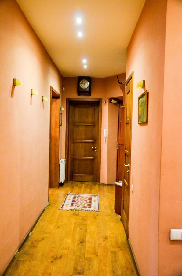 Apartment At 12 Baratashvili Street Tbilisi Esterno foto