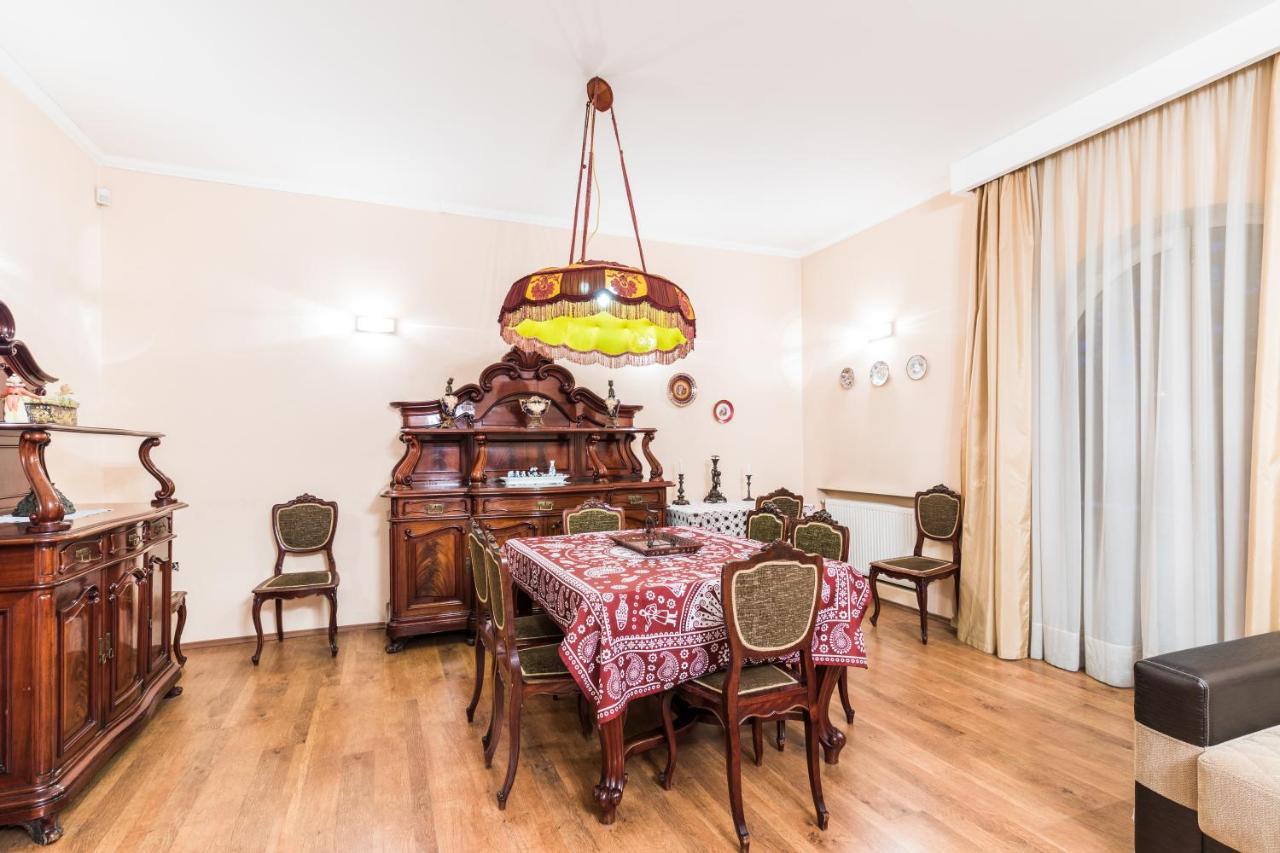 Apartment At 12 Baratashvili Street Tbilisi Esterno foto