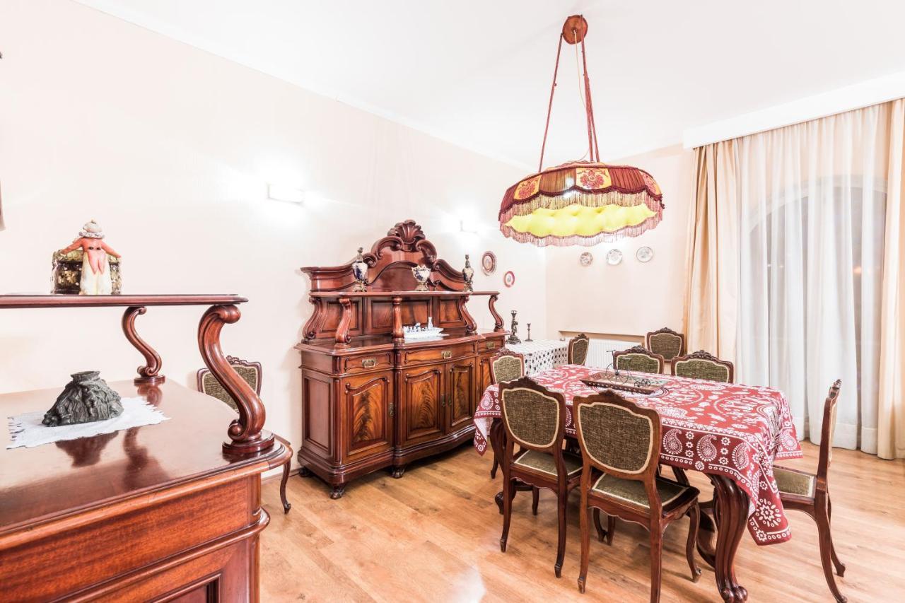 Apartment At 12 Baratashvili Street Tbilisi Esterno foto