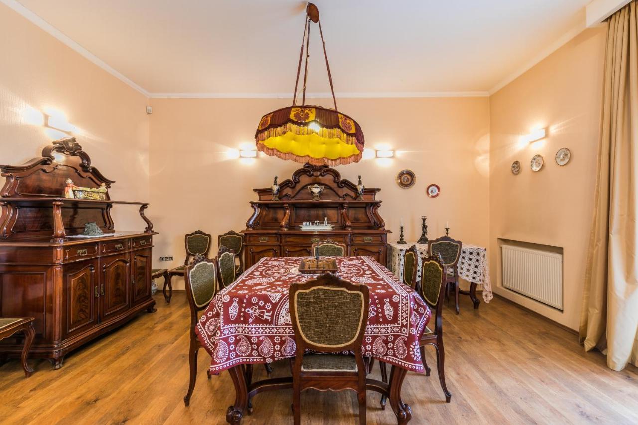 Apartment At 12 Baratashvili Street Tbilisi Esterno foto