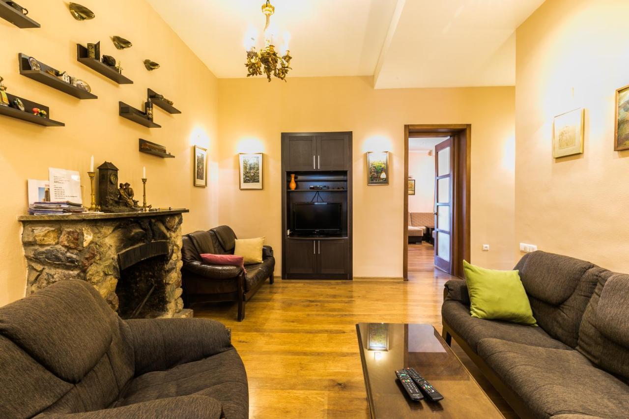 Apartment At 12 Baratashvili Street Tbilisi Esterno foto