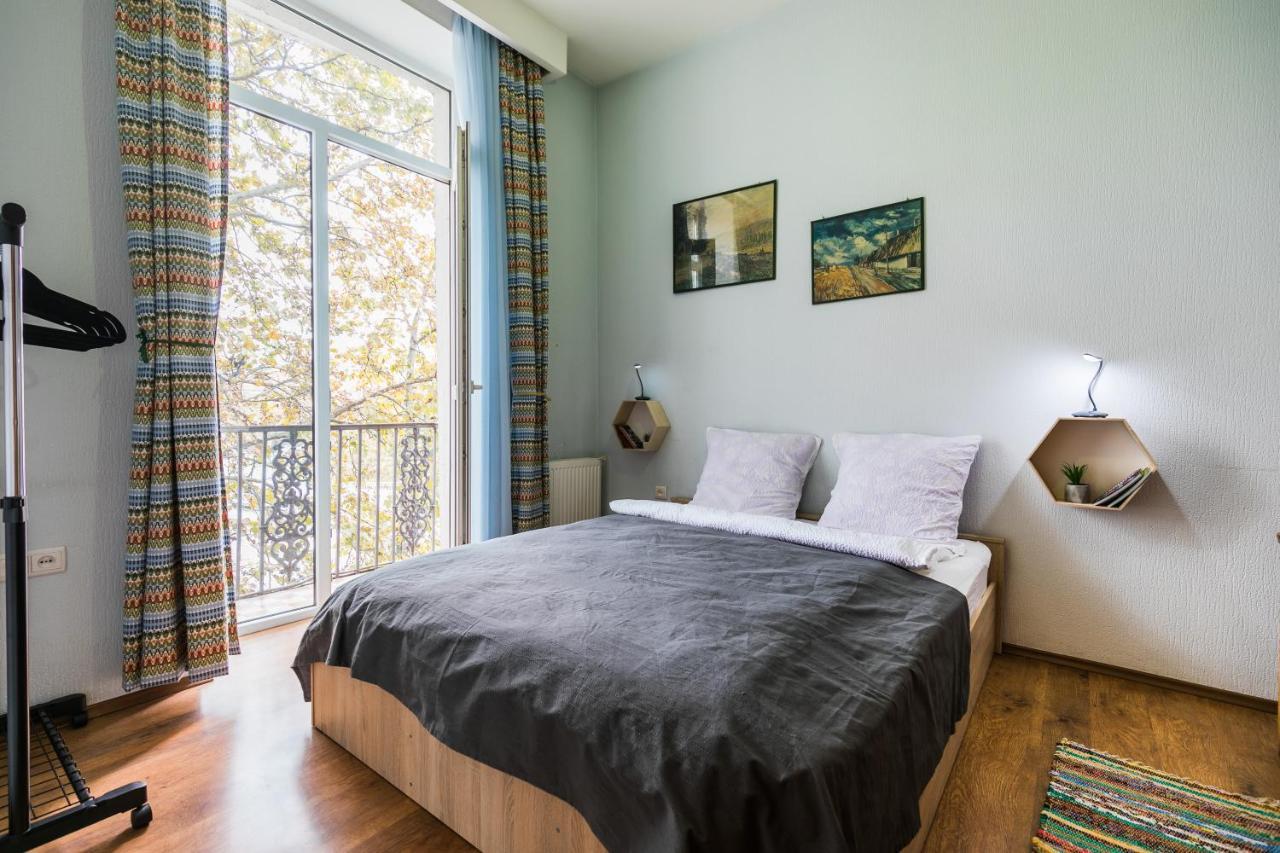Apartment At 12 Baratashvili Street Tbilisi Esterno foto